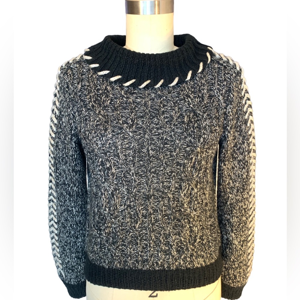 Custom design Hand knitted wool blend metallic cropped sweater black gray small